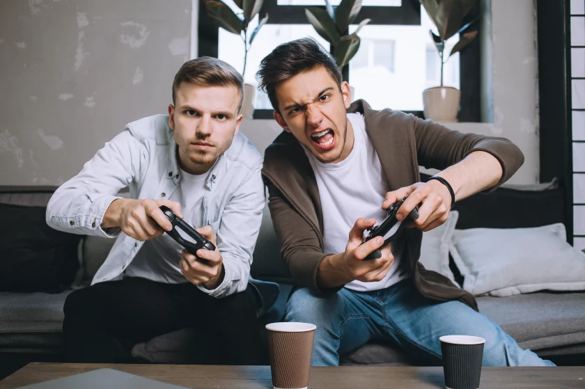 The Rise of Online Multiplayer Games And The Collapse of Couch Co-Op
