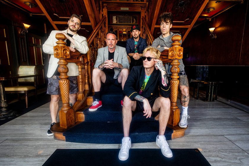 Ballyhoo! Photo by Dennis Pike · @dennispikephoto